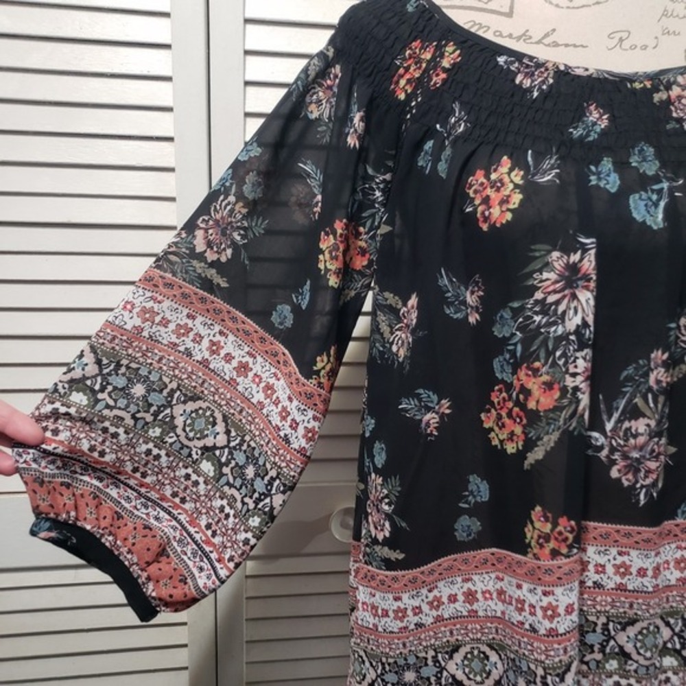 Knox Rose Semi Sheer Boho Blouse Women's XS Floral 3/4 Sleeve Smocked Neckline - Picture 3 of 9